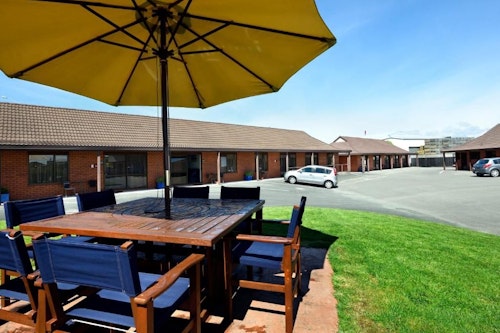 Amber Court Motel thumbnail
