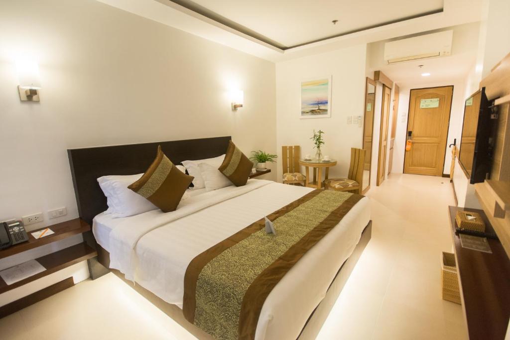room detail thumbnail 0