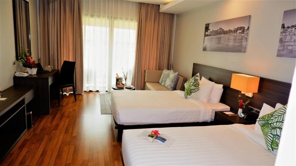 room detail thumbnail 1