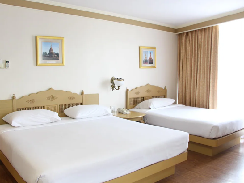 room detail thumbnail 0