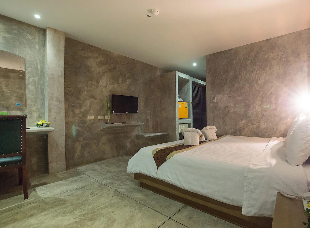 room detail thumbnail 2