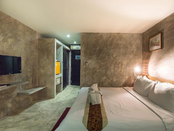 room detail thumbnail 0