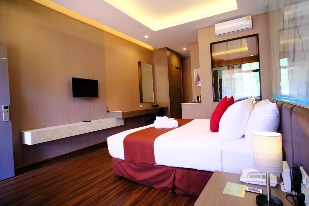 room detail thumbnail 1