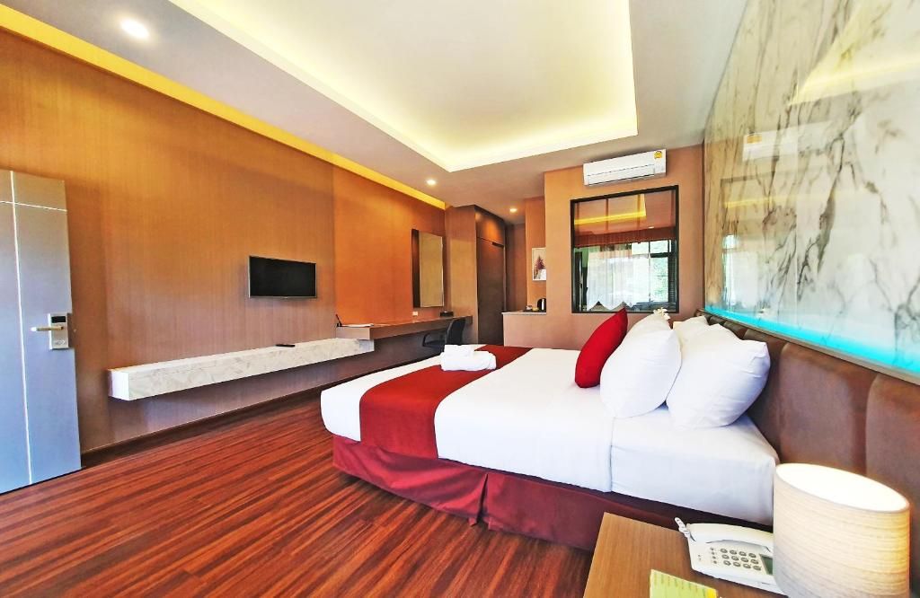 room detail thumbnail 1
