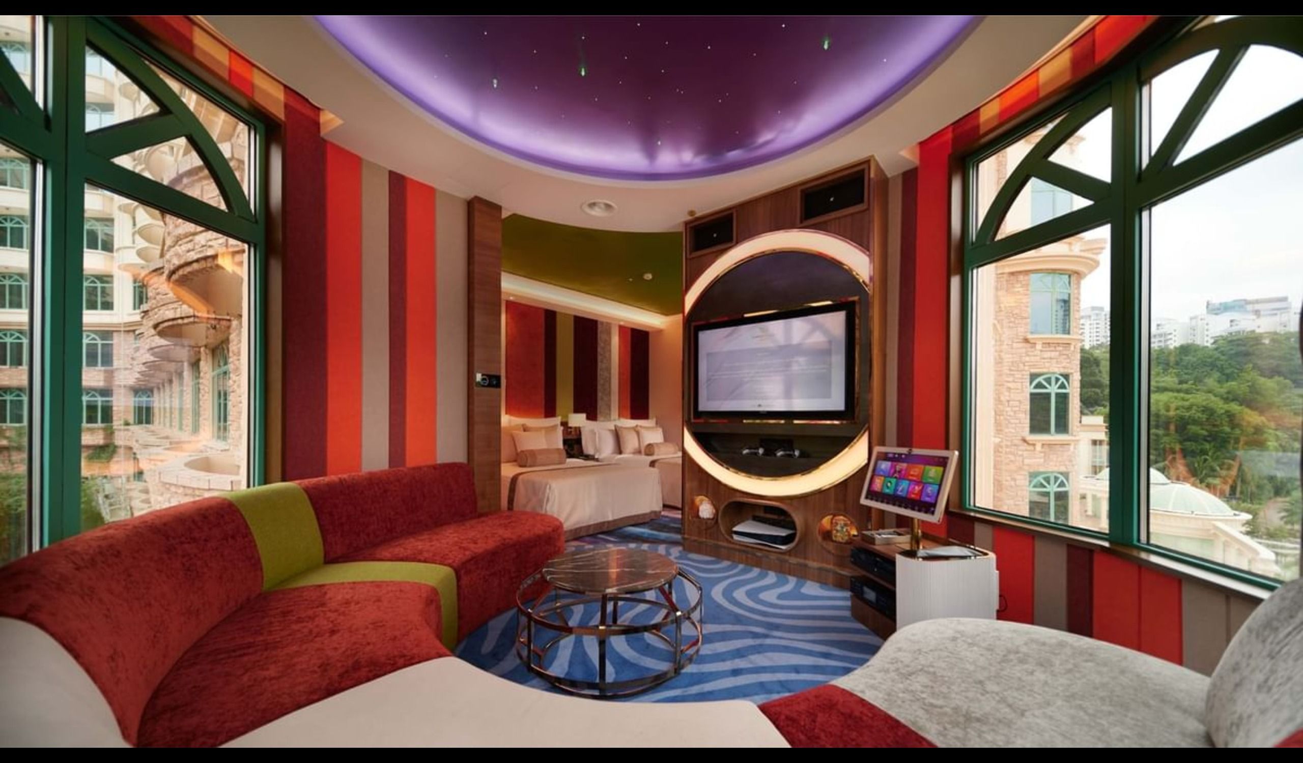 room detail thumbnail 2